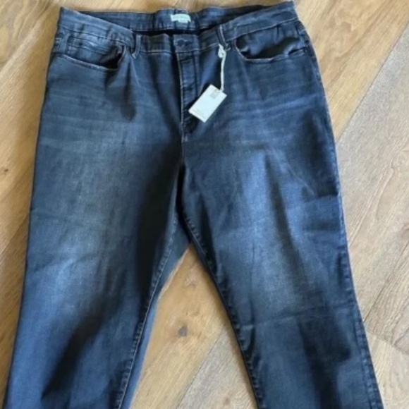 GOOD AMERICAN Good Legs Straight Jeans Black 255 High Rise Size 28–32 - Picture 2 of 10